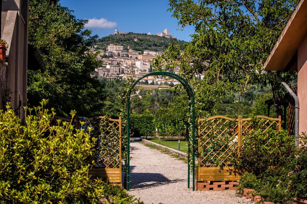 Hotel Bellavista Assisi Exterior photo